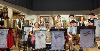 Teneriffa-Tanzlmusi und VolksTanzGruppe Dorfen